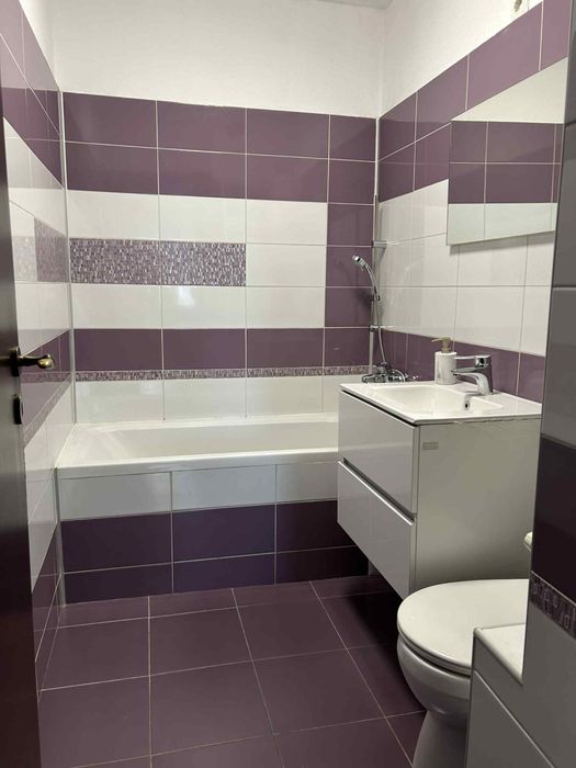 Baia Mare De închiriat apart ultracentral – 2 camere decomandat, 50 mp