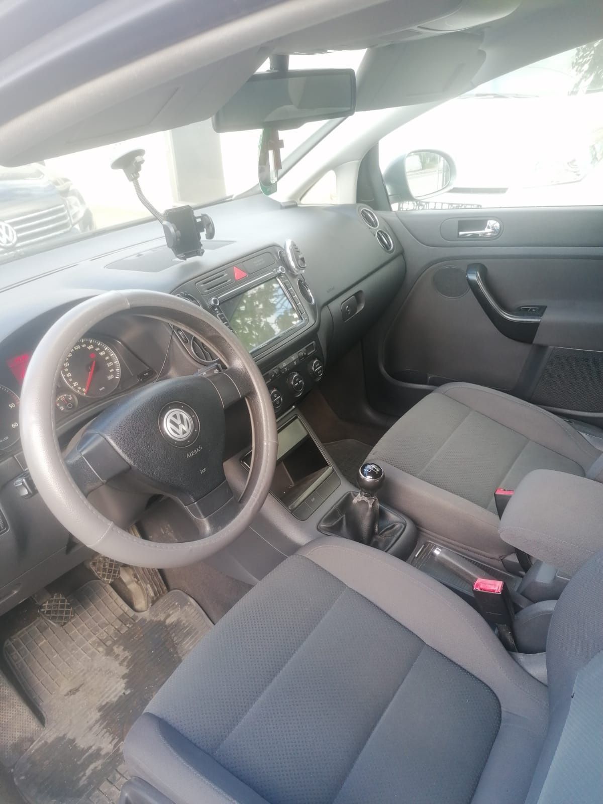 Vw Golf Plus, în RATE fără AVANS