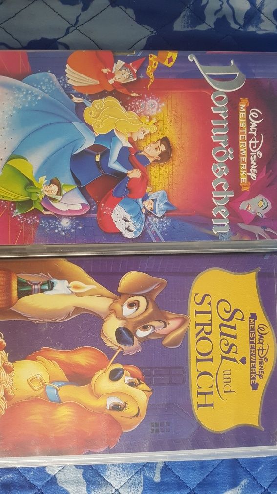 Casete VHS cu filme Disney pentru copii