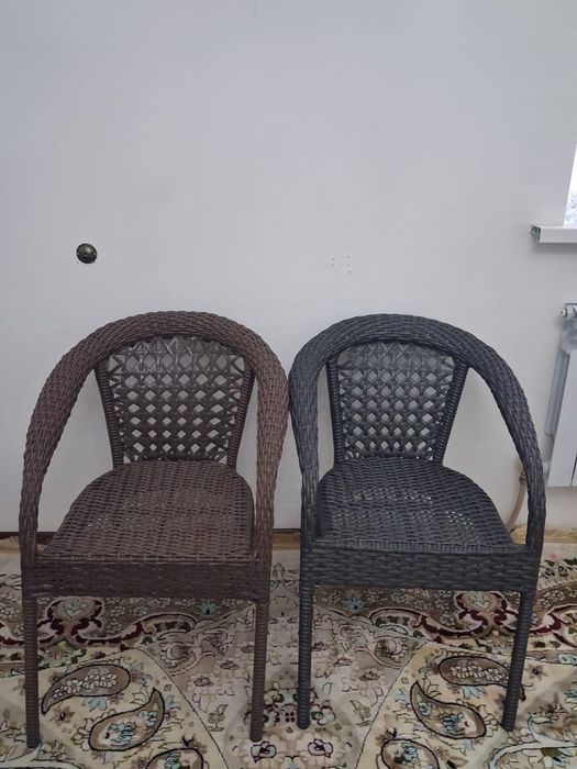 Плетенные стулья для летника