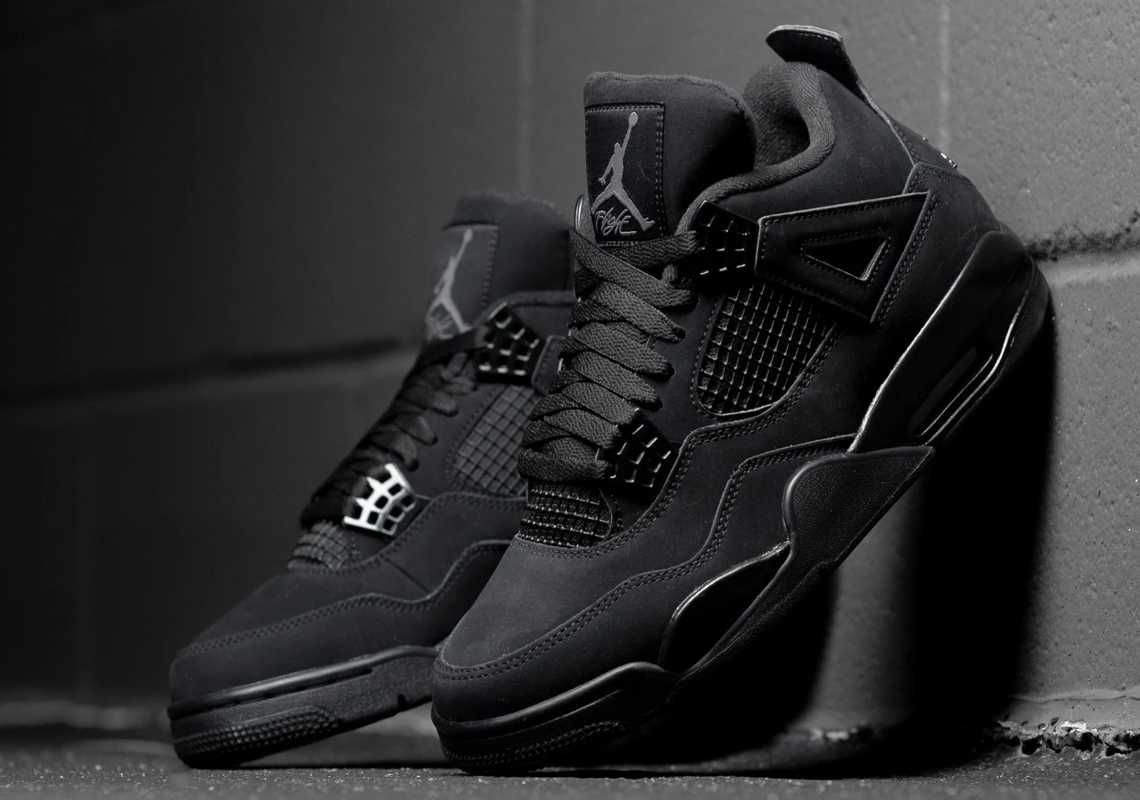 Air Jordan 4 Black Cat