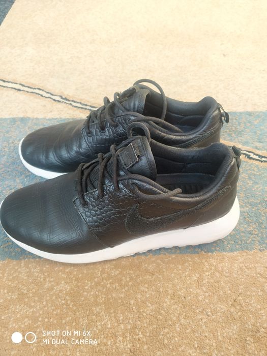 Дамски маратонки Nike