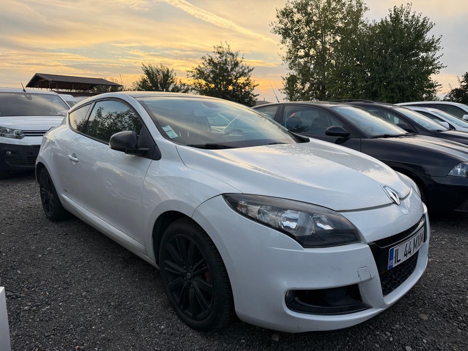 Renault Megane 3 Monaco GP – 1.9 dCi 130 CP – 2012 – Alb Perlat