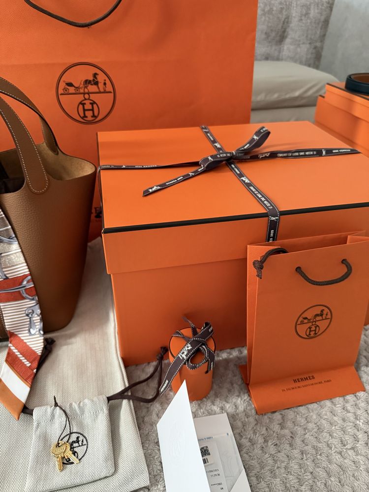 Hermes Picotin 22 Gold with gold