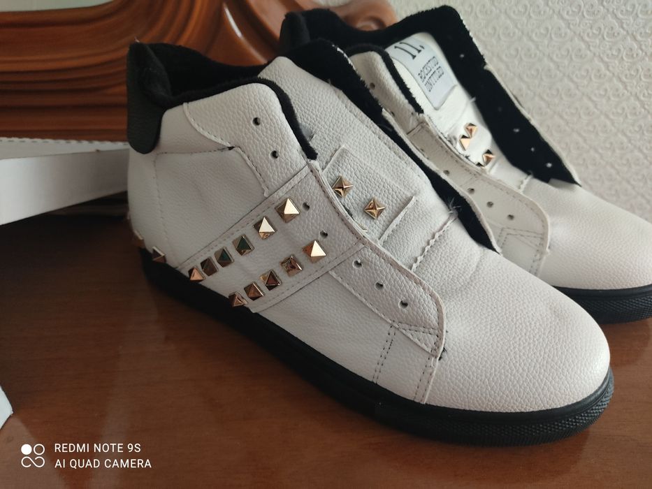 Обувь все по 3500 новые