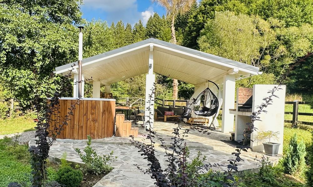 Cabană de închiriat cu ciubăr