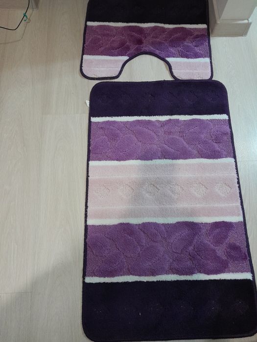 Продам новый набор ковриков