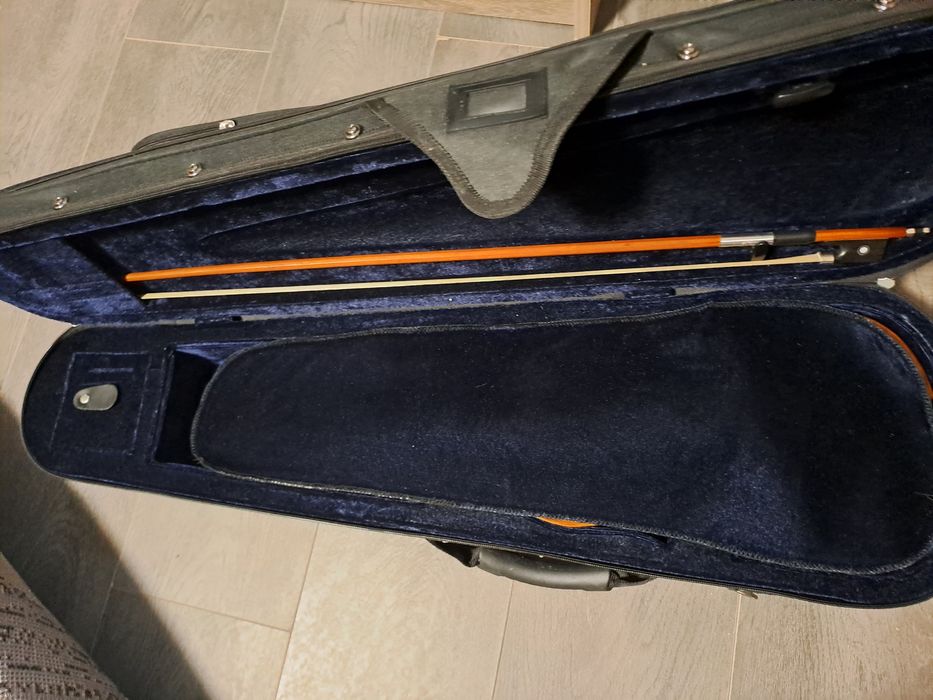 Чисто нова цигулка