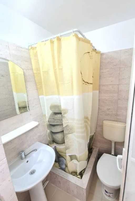 Дава се под наем Двустаен апартамент в Пловдив, Гагарин - 65 кв.м за 367.2 € - Снимка #1