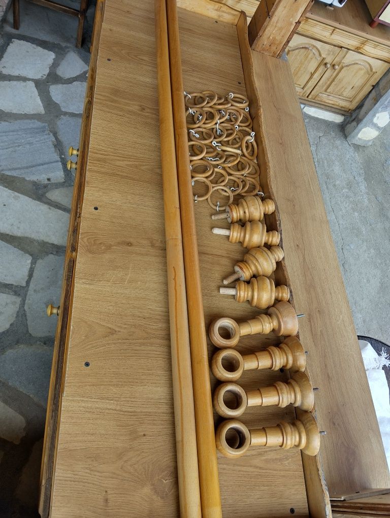 Дървен буков корниз