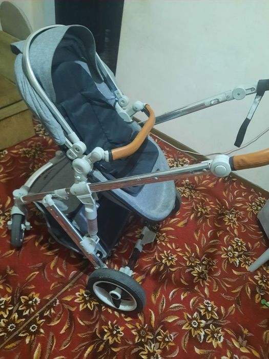 Продаю коляску 2/1