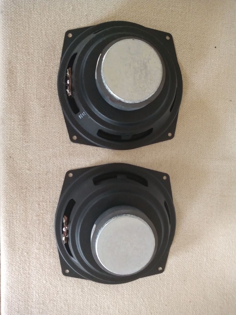 Set Difuzoare Mid/Bass MB Quart. 4 ohms, 40 watts, 16 cm. Impecabile.