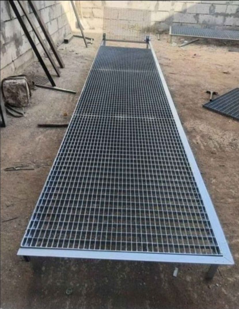 Gratare zincate galvanizate