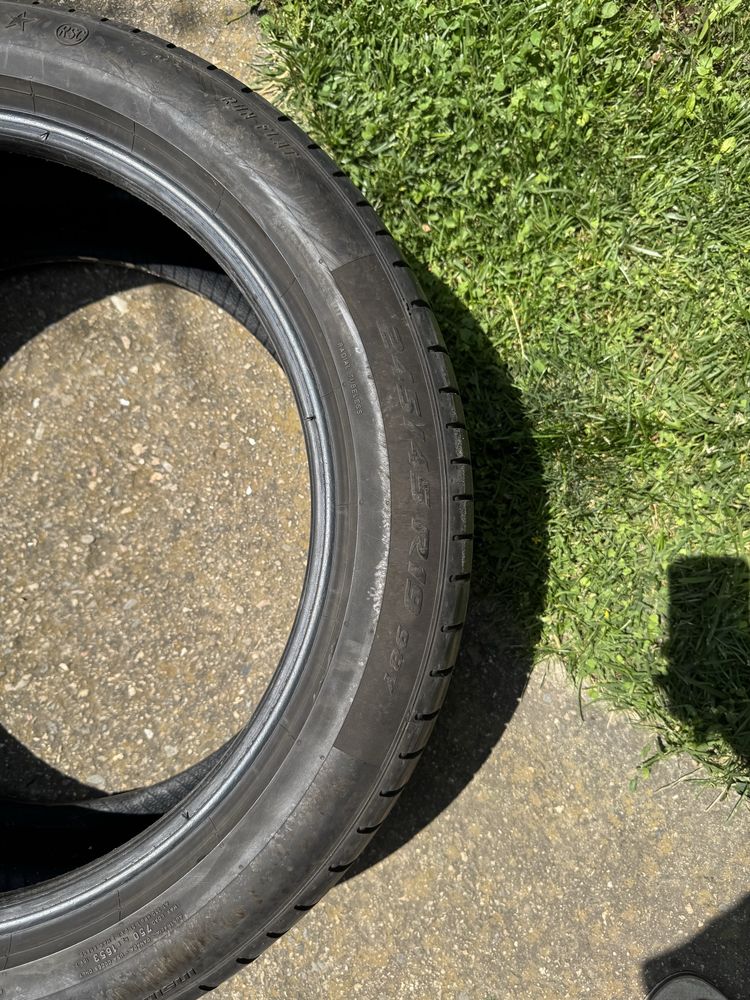 Единични бройки Pirelli PZero 245/45/19 и 275/40/19 летни