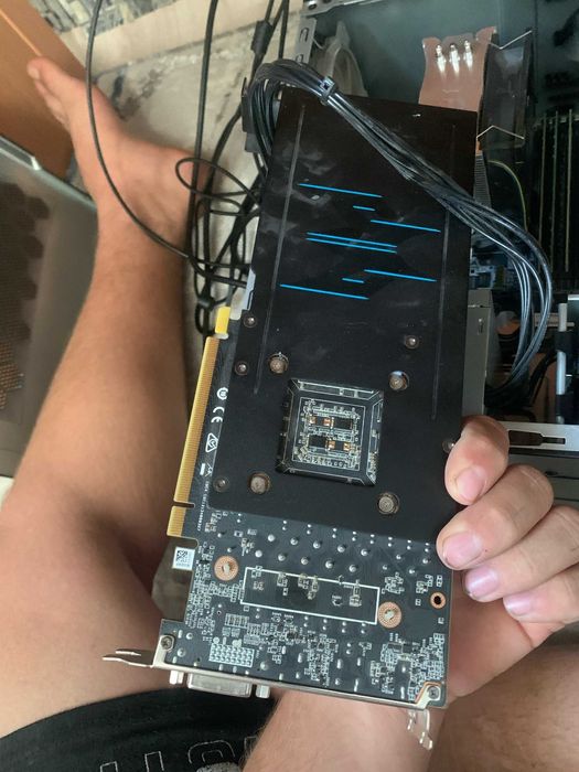 Продается видеокарта GTX1660s