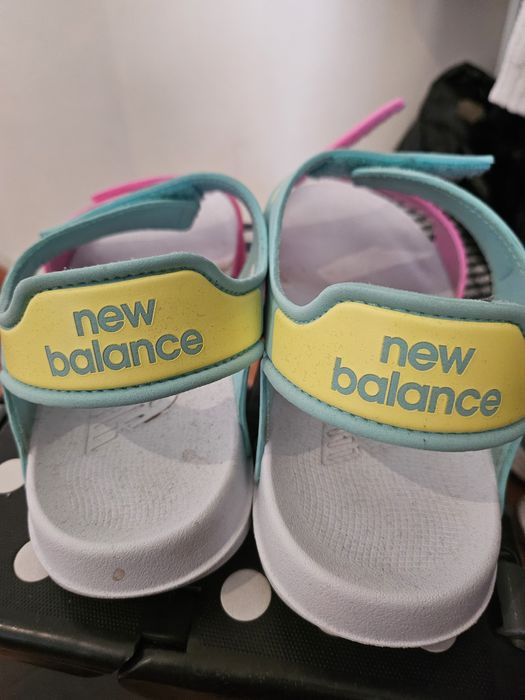 Сандали New balance