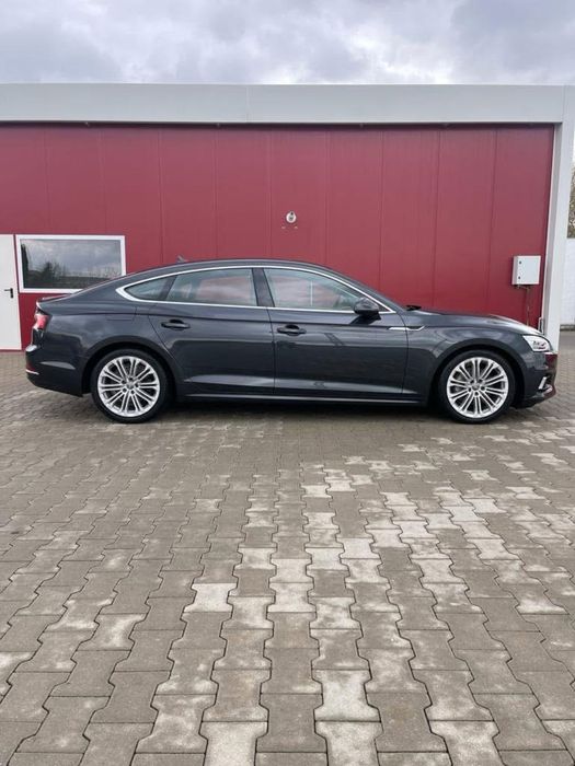 Audi A5 business /headup/QUATTRO