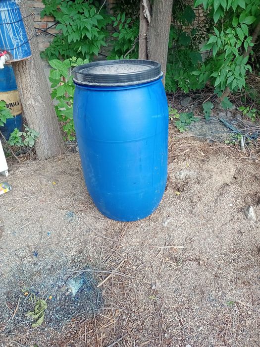 Баки пластиковые