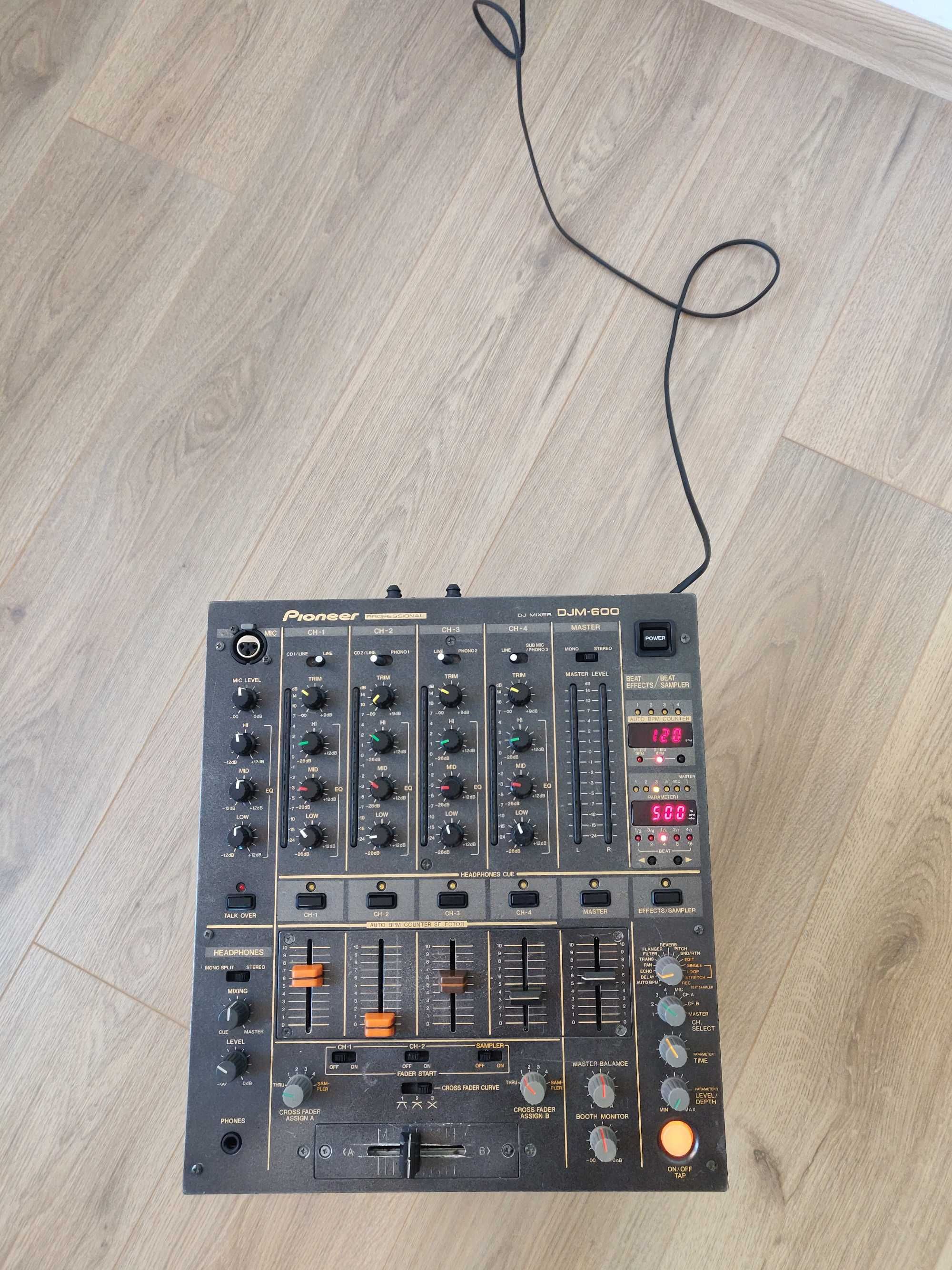 DJ Mixer Pioneer DJM 600