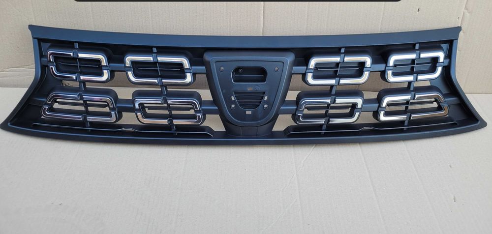 GRILA BARA FATA DACIA DUSTER 2018 - 2022 - 623109628R