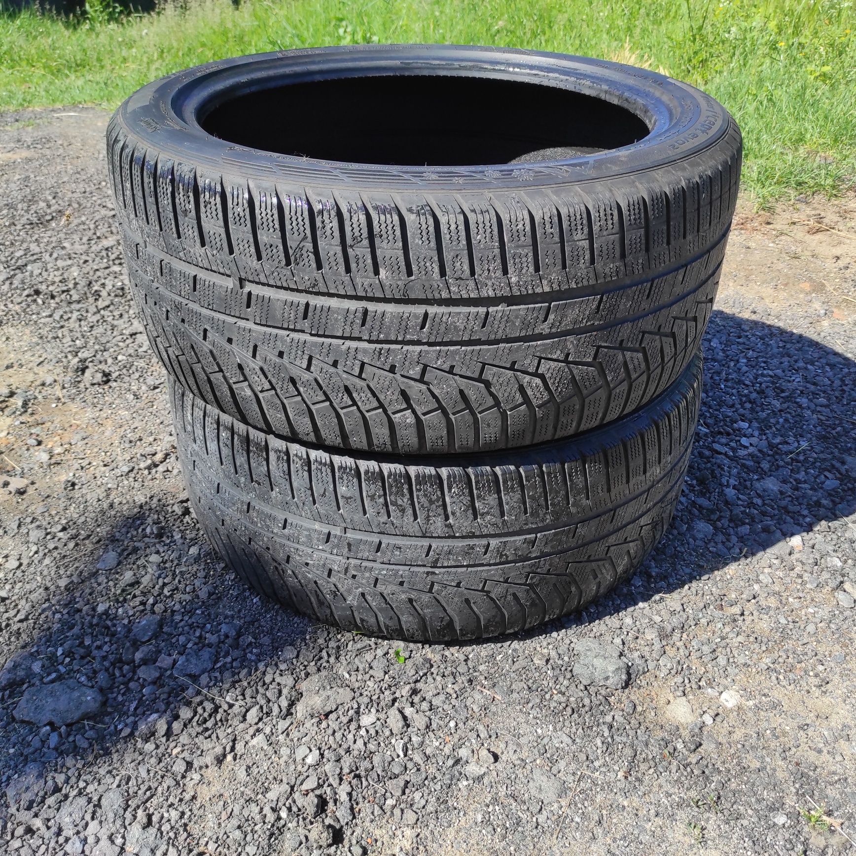 vand 2 anvelope Hankook 255 40 R19