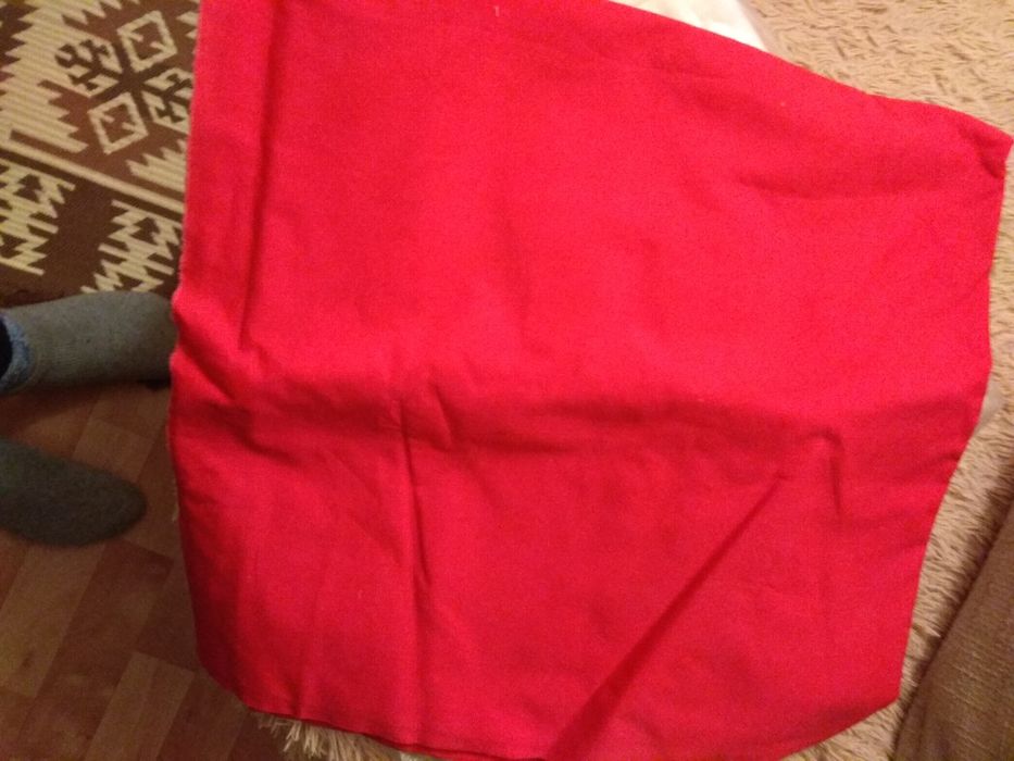 Материал хлопок красного цвета