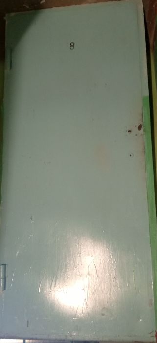 Железная дверь , дверь