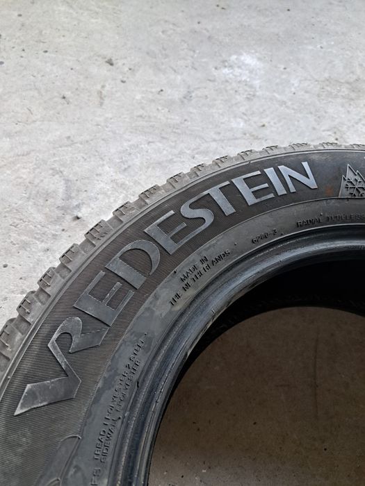 4 anvelope iarnă 175 70 r14 Vredestein