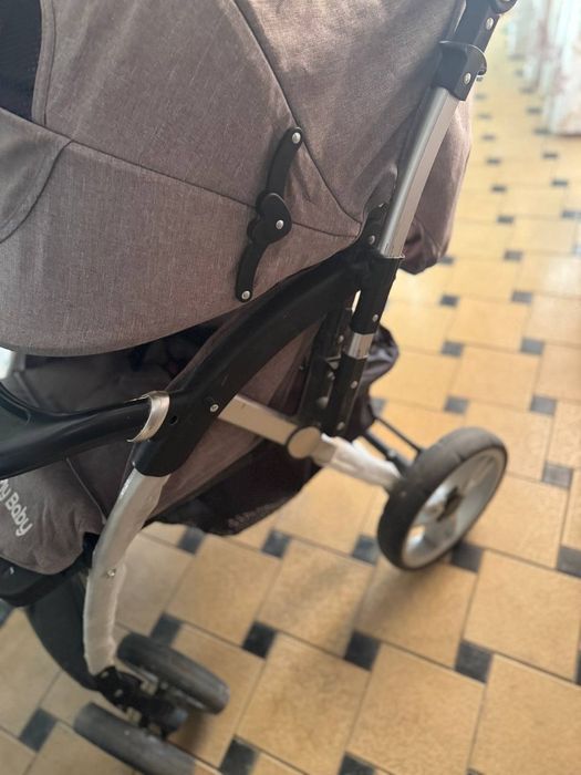 Коляска детская прогулочная