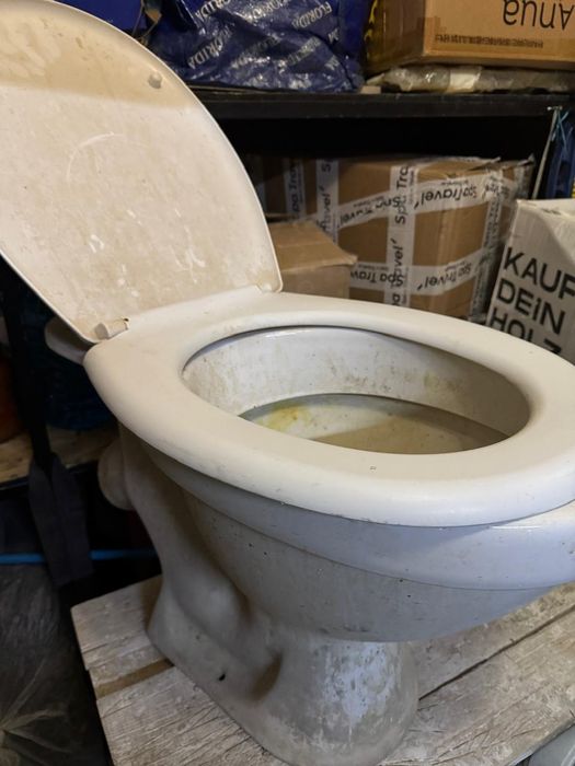 Продам унитаз для рабочих