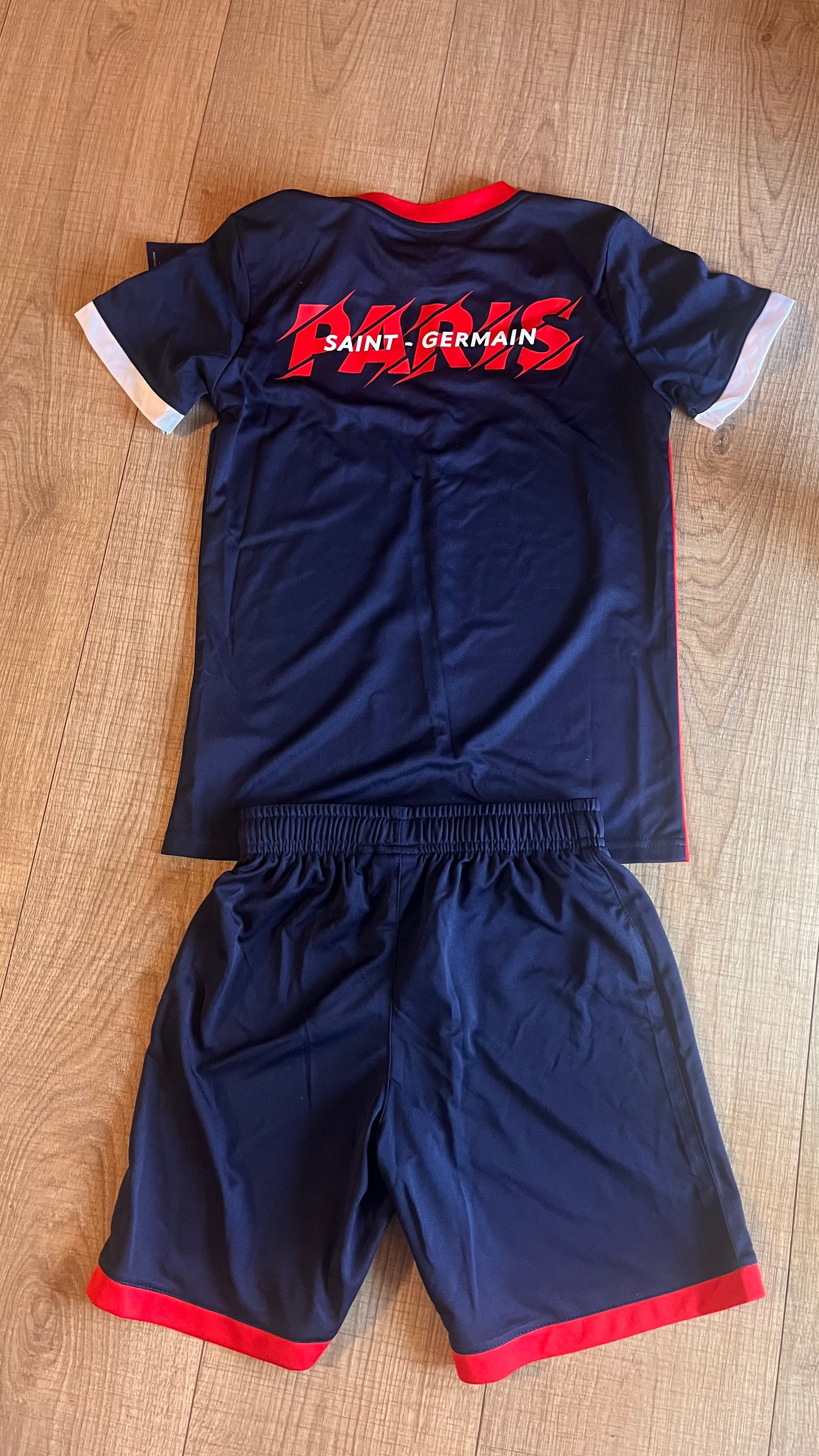Футболен екип Paris saint Germain