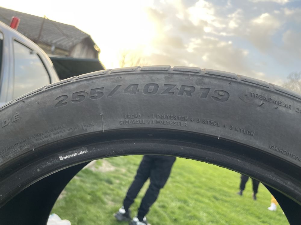 Anvelope gripmax vara  255 40 19