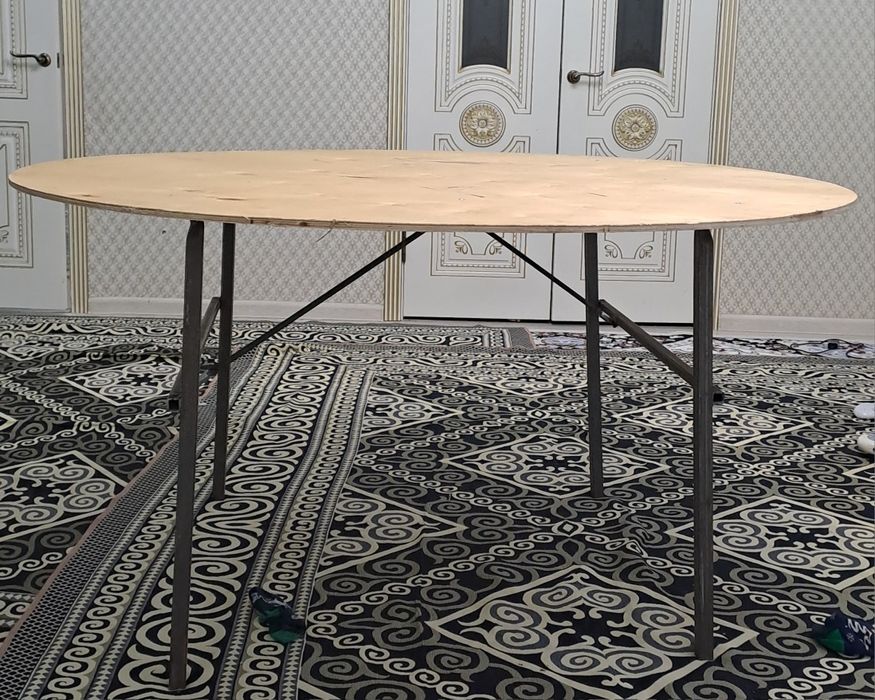 Домалақ стол стуля  10 адамдық жана сатылады