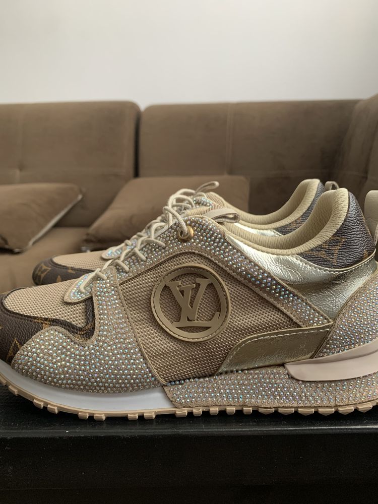 Дамски Louis Vuitton 39 номер