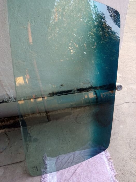 Продается лабовой стекло на Дамас