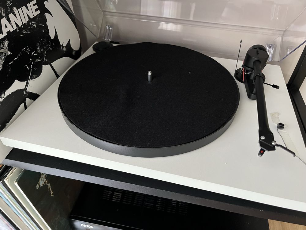 Грамофон/turntable Pro-Ject Phono USB бял