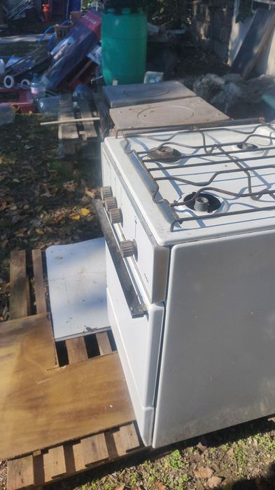 Печка на твърдо гориво дърва