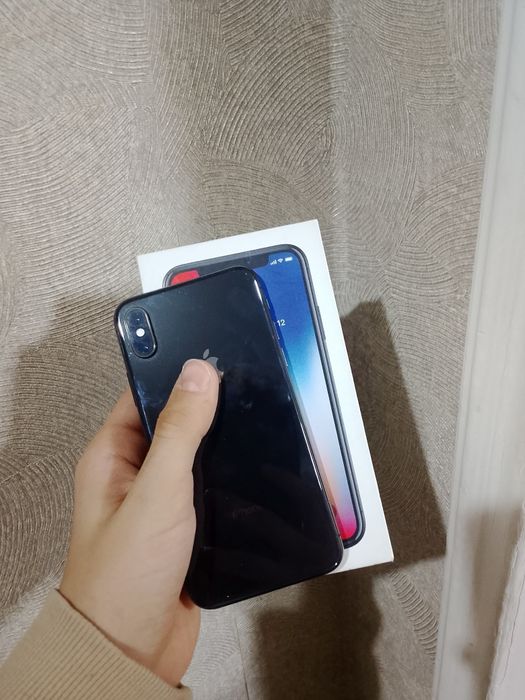 Продается iphone x на 64 GB