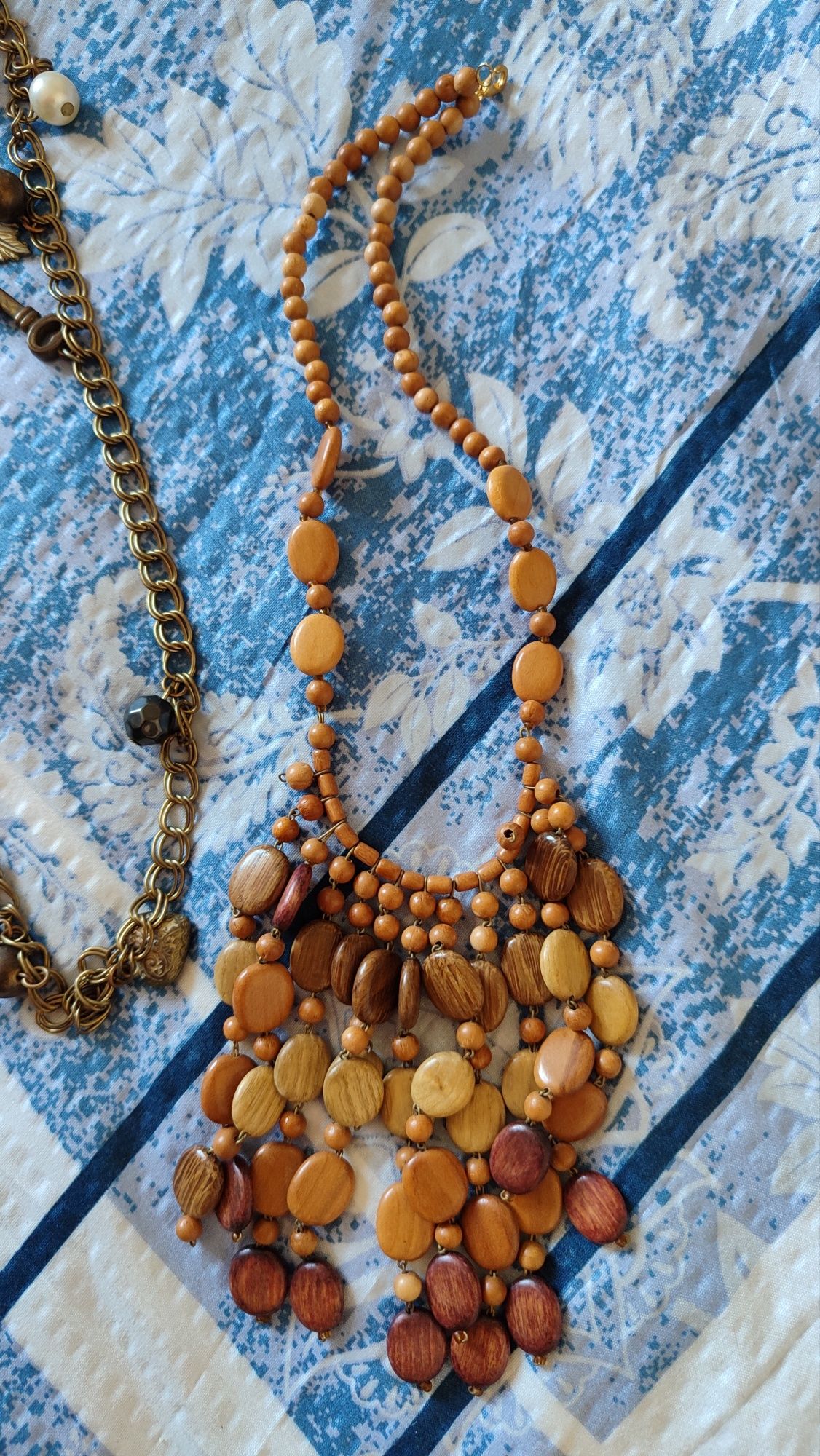 Бижутерия привозная, серьги, цепочка, бусины