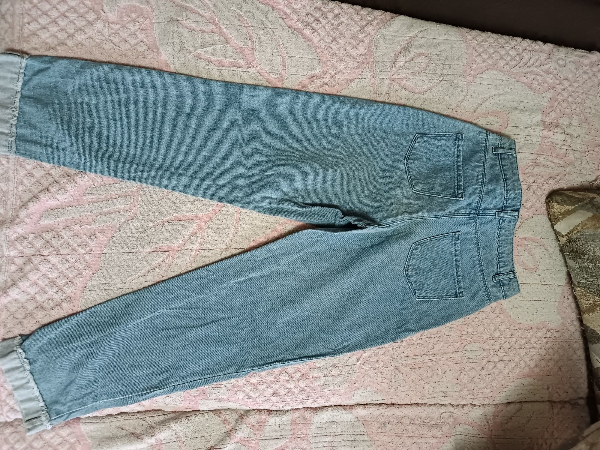 Брюки джоггеры, джинсы на девочку размер 146-152
