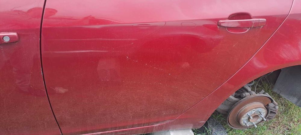 Врата врати лява дясна предни и задни Инсигния Insignia 2009Г.