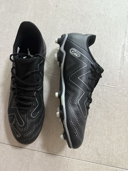 Adidas crampoane Puma m42