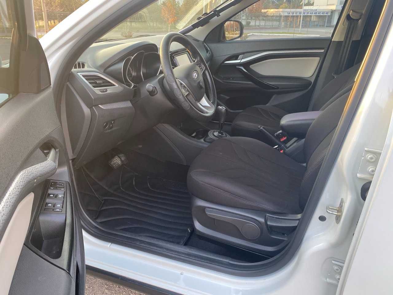 Lada Vesta SW Cross