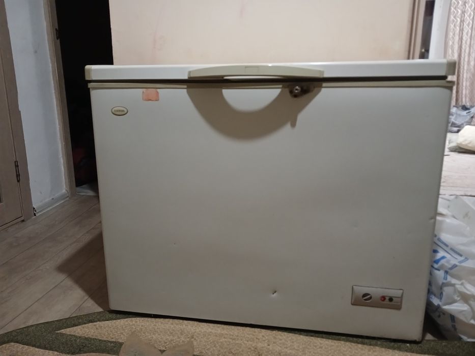 Продам морозильник