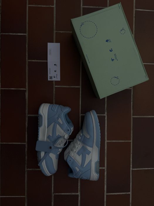 Adidasi Off White / Out Of Office / Premium / 2025