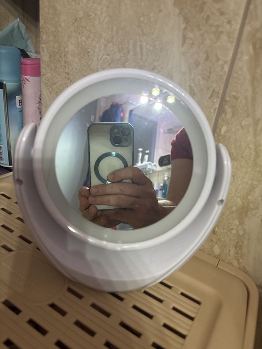 Oglinda machiaj cu led