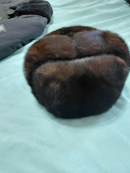 Норковая шапка в идеальном состоянии