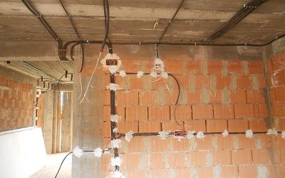 Electrician, execut Instalații electrice