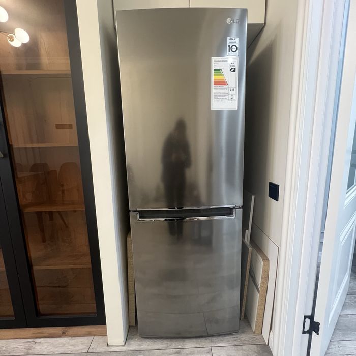 Продам холодильник срочно