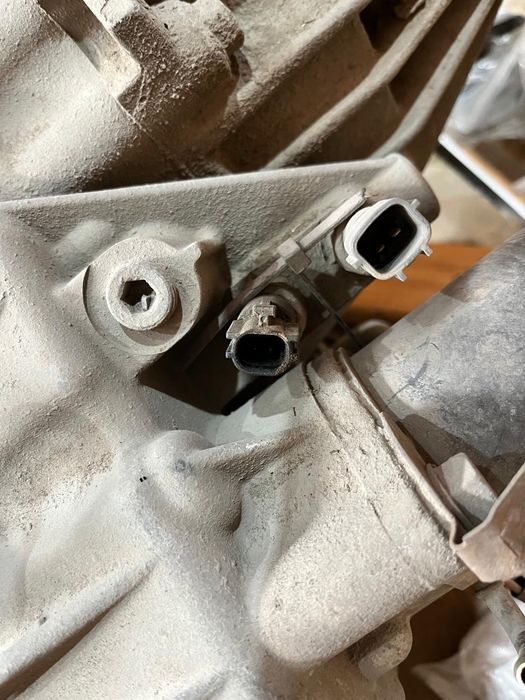 Продам раздатку и рулевую рейку